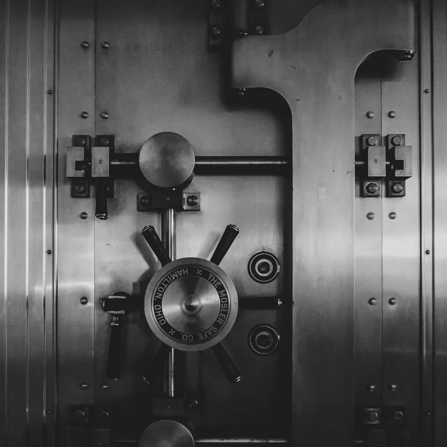 Una panoramica su come Datamedic protegge i dati del tuo studio: cifratura, autenticazione a due fattori sulle aree sensibili, backup, monitoraggio esterno e piano di ripristino in caso di guasto.